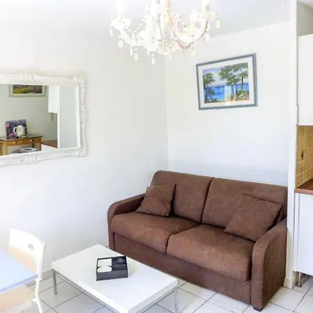 Apartment Apartment La Palmeraie-1 By Interhome *